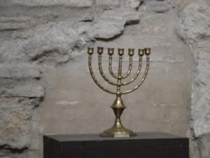 02-11-sinagogue
